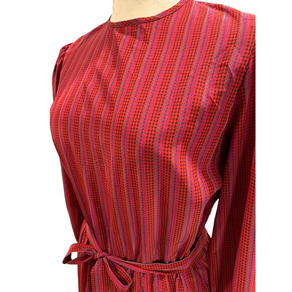 Medium Vintage 1970s Red Micro Print Midi Dress Belted Pleated Pockets - Picture 4 of 8